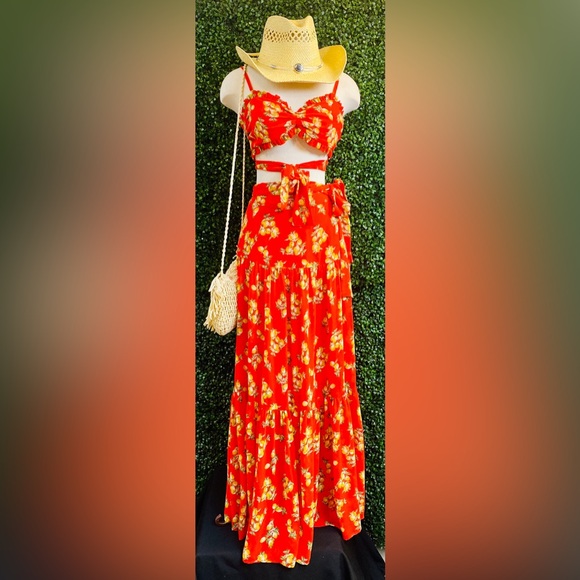 Luxxel Dresses & Skirts - Luxxel 2 Piece Floral Bandeau and Maxi Skirt Set